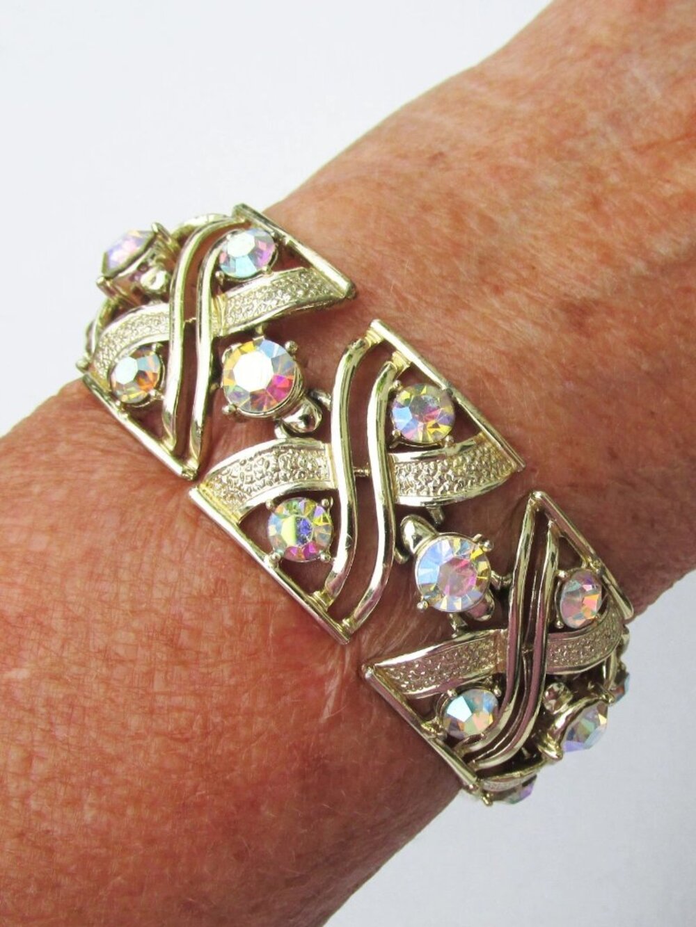 Vintage Signed CORO Pegasus Gold Tone Aurora Borealis Rhinestone Bracelet